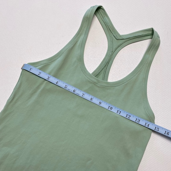 Lululemon Cool Racerback in Green Fern Size 8-10 EUC - Picture 5 of 9